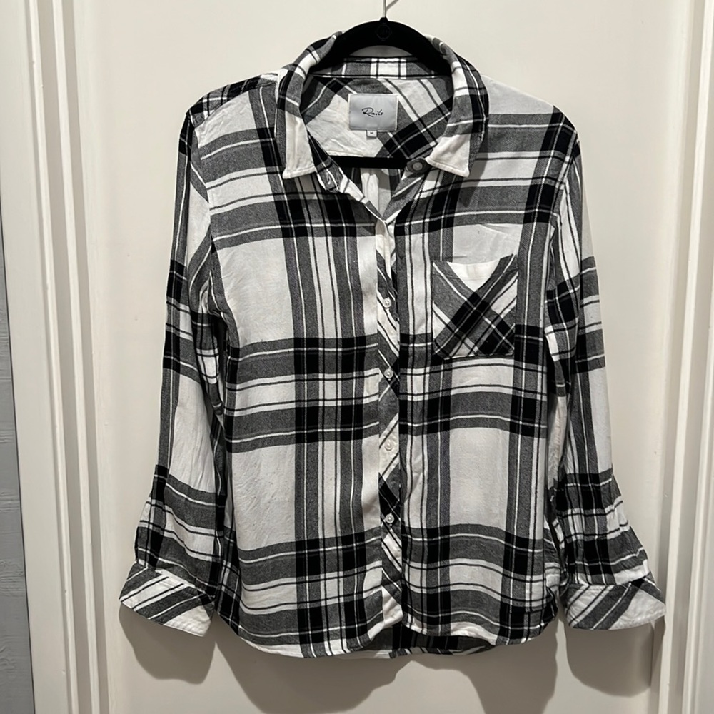 Rails button down shirt. Women’s M. Black and white.